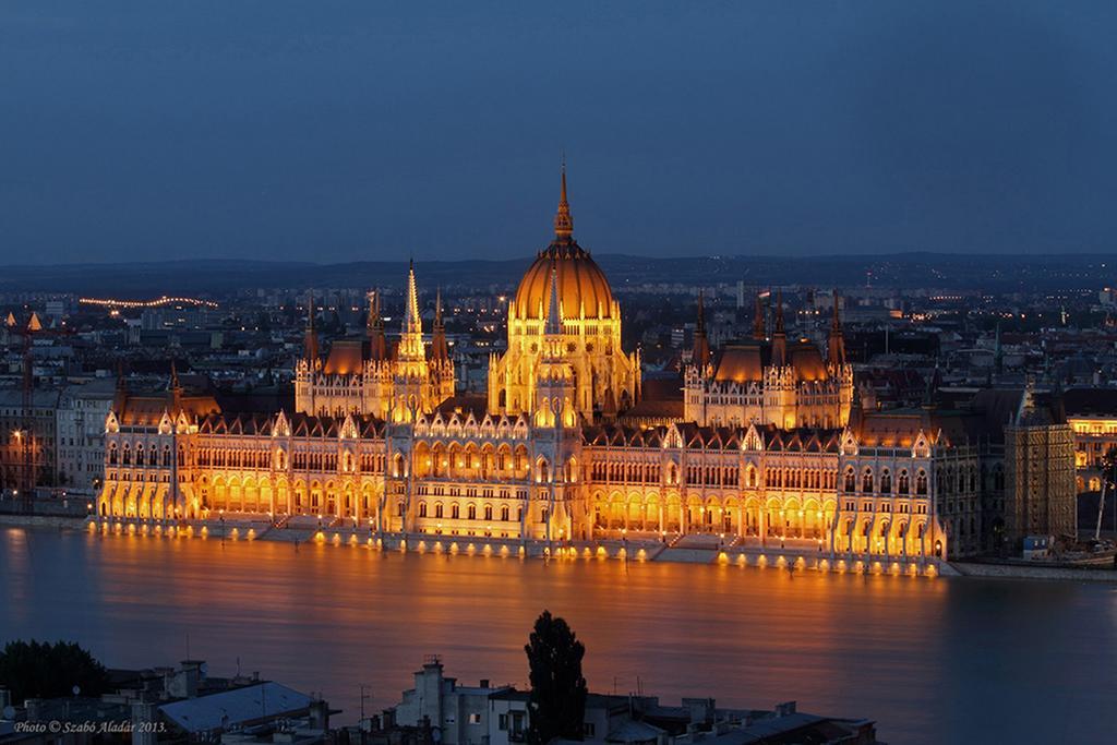 Asboth Taylor Apartment Budapest Chambre photo